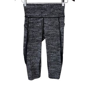 Lululemon Run Inspire Crop Luxtreme Leggings Black And White Print Womens Size 4